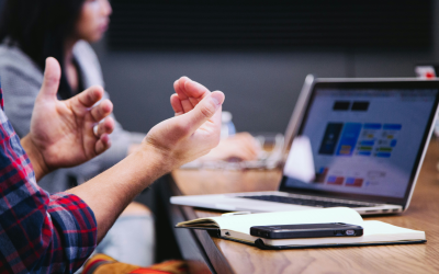 Podcast promotion: How to grow your audience (+5 tactics to try)